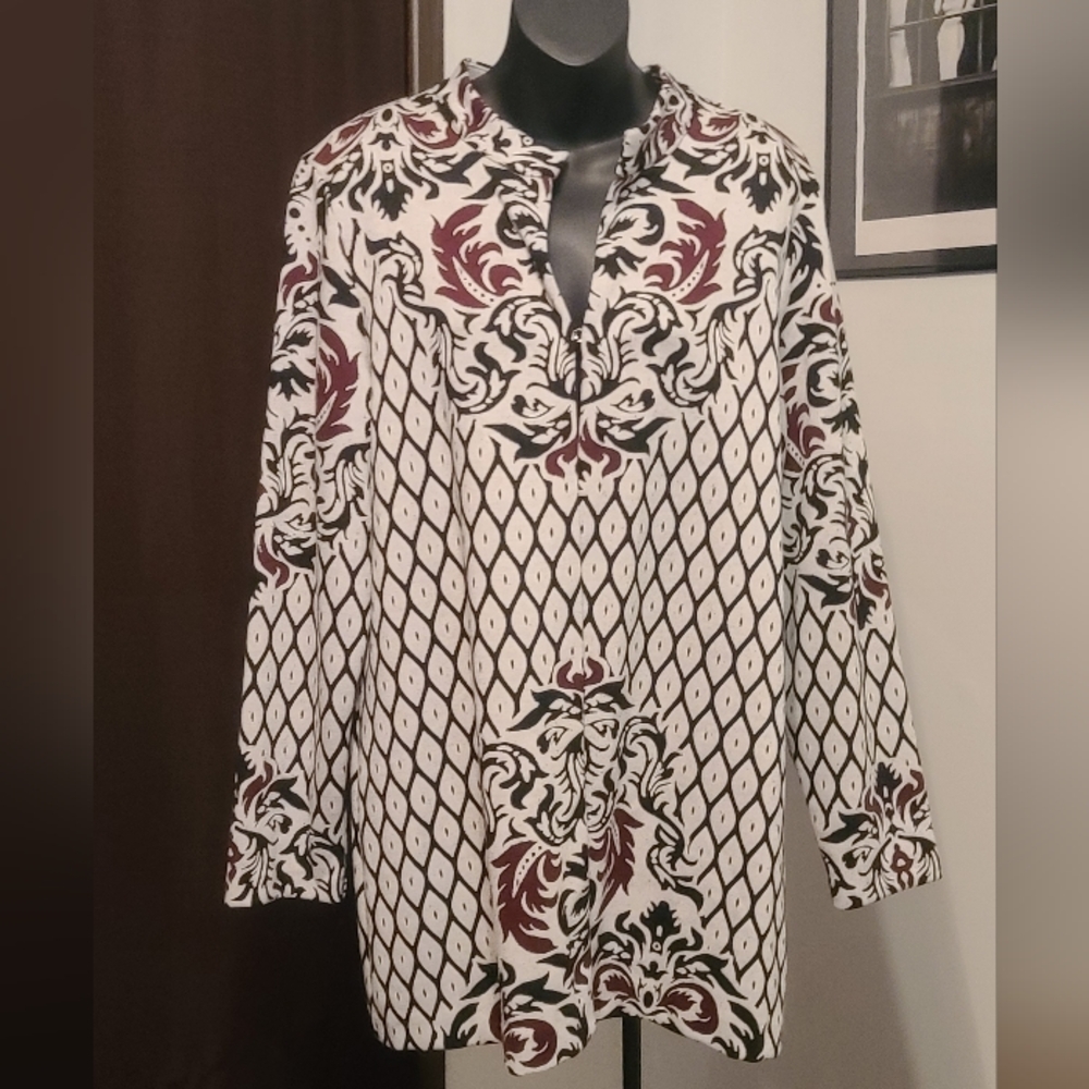 Peck & Peck Black and White Patterned Cardigan